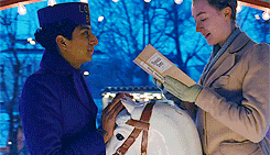 tumblr_n2x0xytYYu1sij78ho6_r1_250