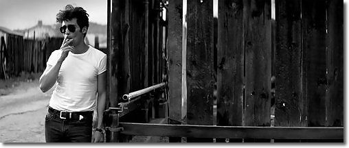 A Girl Walks Home Alone at Night 